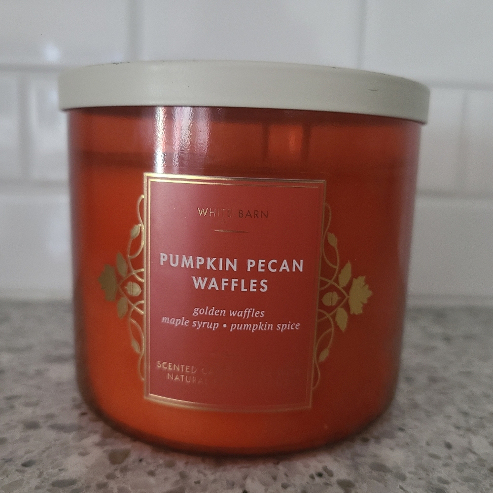 NEW White Barn Candle Pumpkin Pecan Waffles Three Wick 14.5 oz